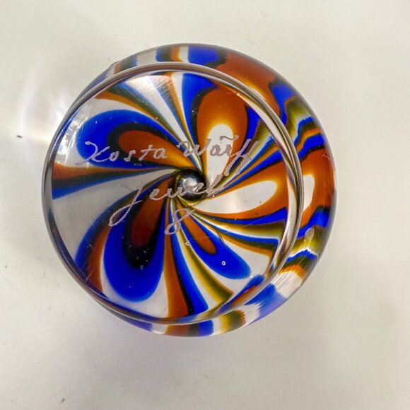 Kosta Boda Blue Swirl Art Glass Warff Jewel Paperweight Sweden Signed - Picture 4 of 5